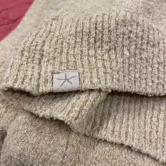 Barefoot Dreams Tan Knit Set. Too and Bottom Matching. Soft! Warm! Travelers BFF - Picture 5 of 7